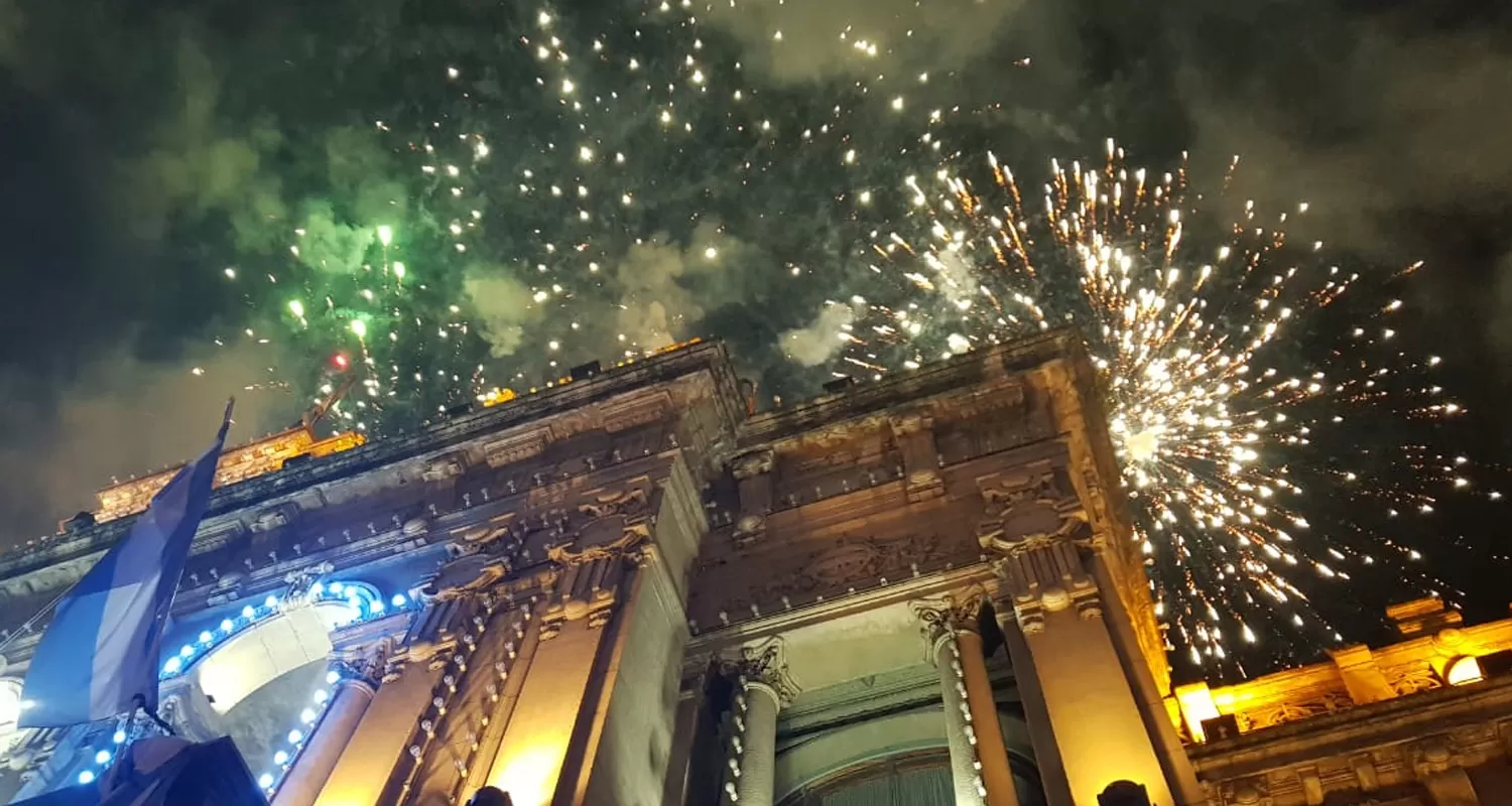 DIA DE LA INDEPENDENCIA. Comenzaron los festejos oficiales por el 9 de Julio.