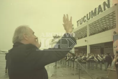 En fotos, el paso del ex presidente De la Rúa por Tucumán