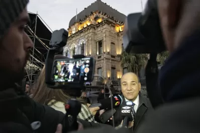 Manzur, sobre el paro de colectivos: esto se debe resolver lo antes posible