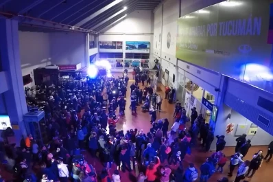 El sorpresivo flashmob en el Aeropuerto de Tucumán por el Día de la Independencia