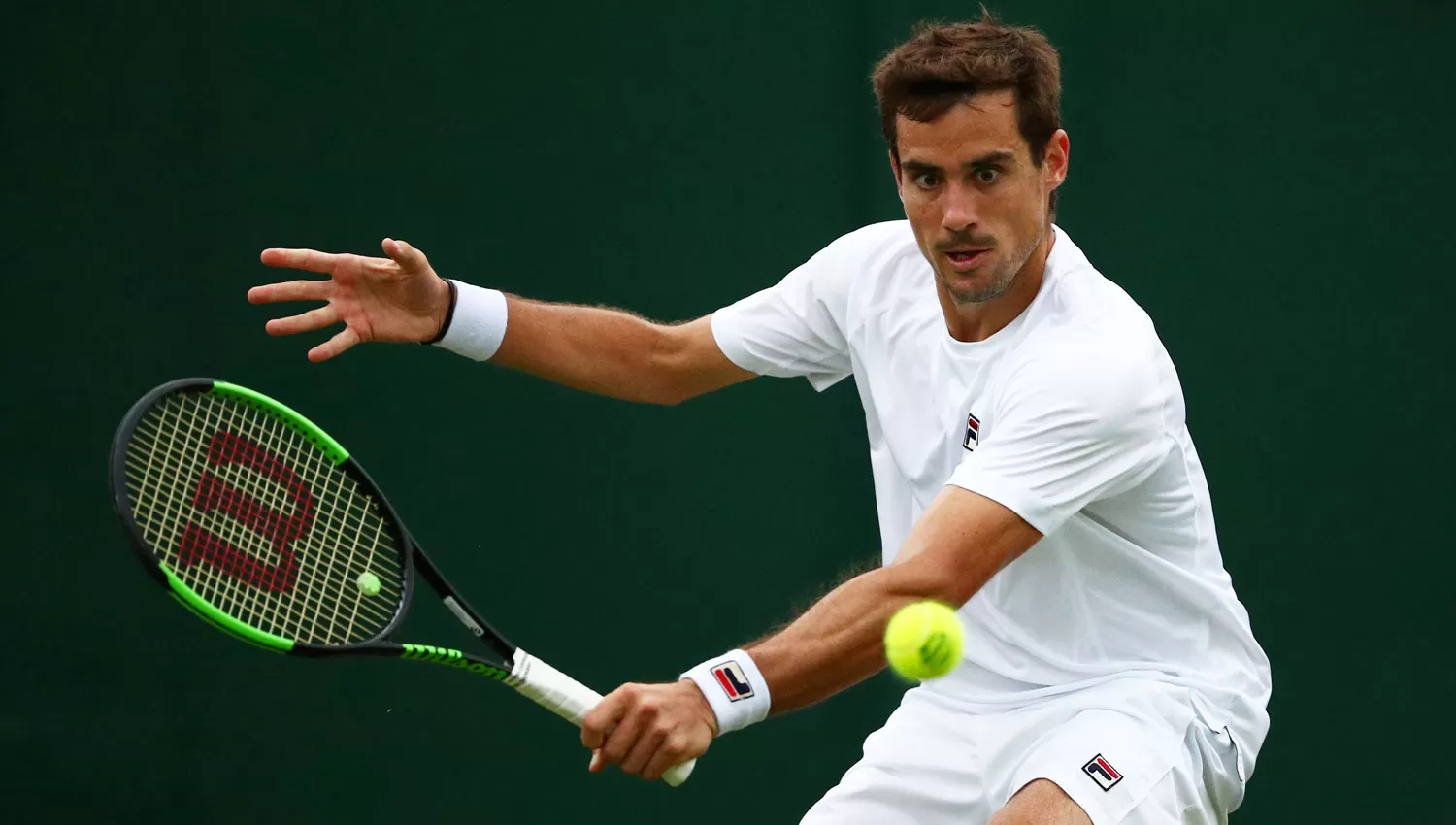 Pella sorprende a todos en el césped de Wimbledon. REUTERS