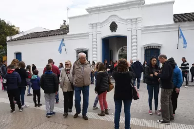 El regreso más esperado en la Casa Histórica: vuelve Luz y Sonido