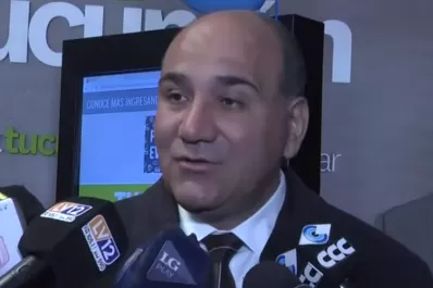 Manzur: no podemos darles más plata a los empresarios del transporte