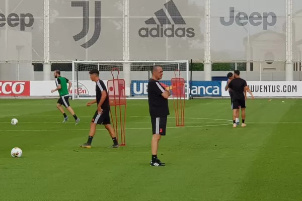 Higuaín fue ovacionado por los hinchas de Juventus al comenzar la pretemporada