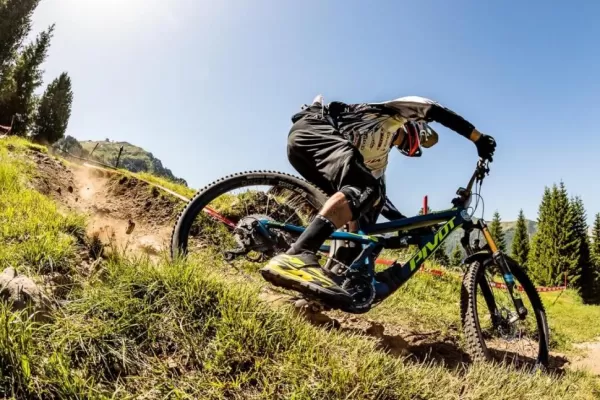 Polideportivo: en Europa, Santiago mantuvo el segundo puesto