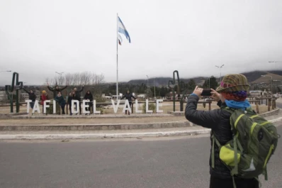 Qué hacer en los Valles: desde la ruta del artesano, hasta degustaciones bajo el sol cálido de Tafí