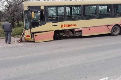 Un colectivo perdió una rueda y algunos pasajeros resultaron golpeados