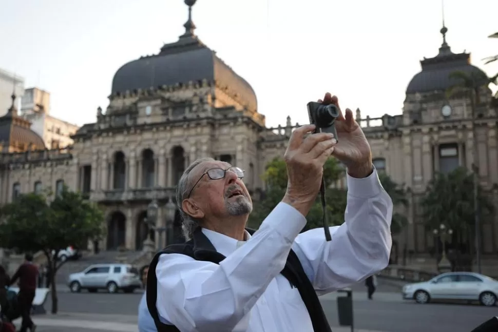 César Pelli durante una visita en Tucumán, en 2012.