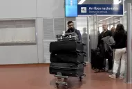 Ariel Rojas bajó del avión para ir entrenar con Atlético