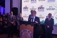 La sugestiva foto de Alfaro con el rival de Amaya en las PASO