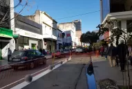 La semipeatonal se extiende ahora por calle San Martín al 700