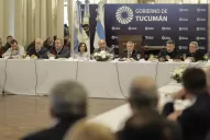 Con el respaldo sindical de fondo, Manzur endureció sus críticas a Macri