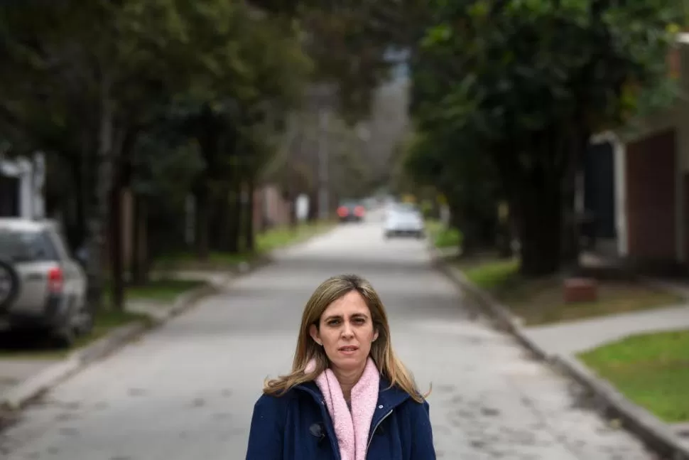 RECLAMO. Tras denunciar el ataque, Aráoz descubrió que la empresa de su cuadra no tiene permiso legal; además, realizó una denuncia judicial. la gaceta / foto de DIEGO ARAOZ