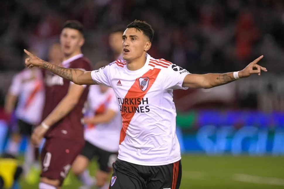 INSPIRADO. Matías Suárez se mostró en un gran nivel frente a Lanús, marcó un doblete y fue determinante para el primer triunfo de River en la Superliga. telam