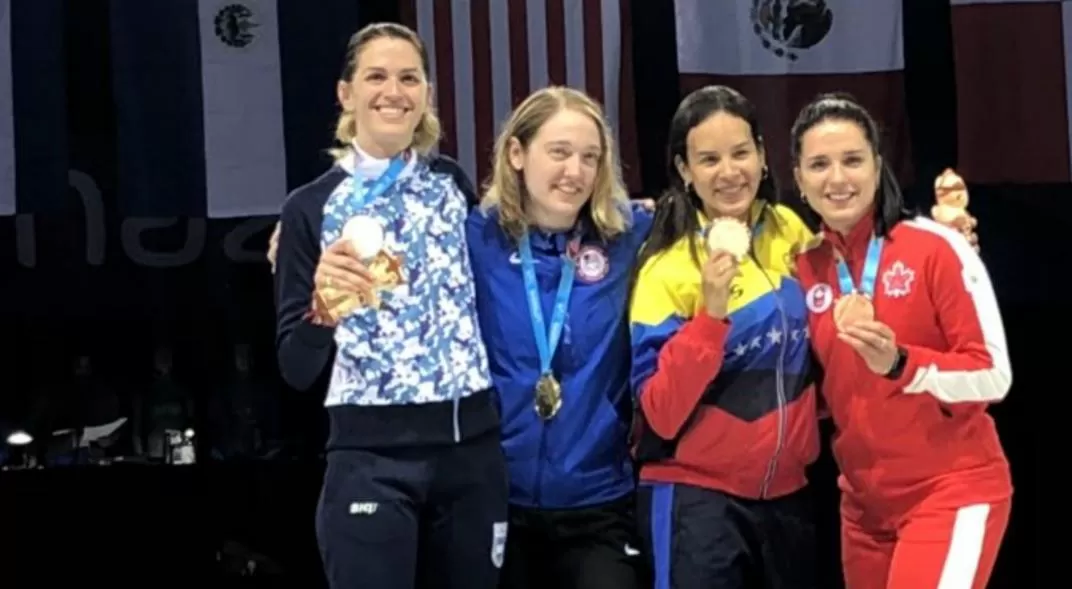 Panamericanos: hubo medallas de plata y bronce en esgrima y ráquetbol