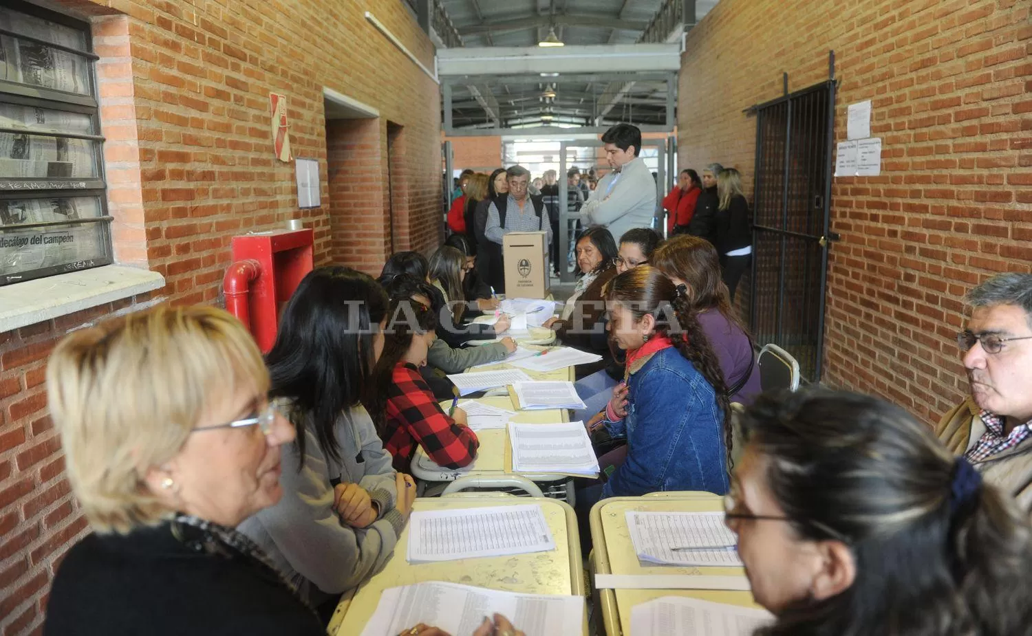 Siguen sin cobrar las autoridades de mesa por la tarea de controlar la votación.