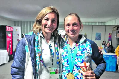 Pintaron la ola de dorado