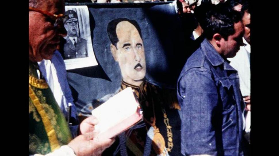 LA POLÍTICA Y LA FAMILIA. “Algo quema” enfoca la vida del ex dictador boliviano Alfredo Ovando desde el punto de vista de su nieto. 