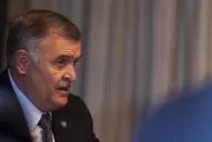 El bloque oficial se reúne y suma al alperovichismo