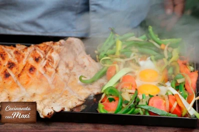 Hoy, en Cocinando con Maxi: matambre a la parrilla con verduras a la chapa