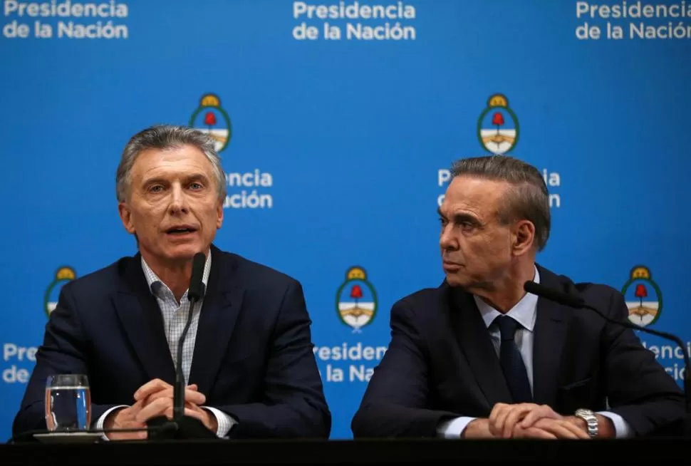 SIN VUELTAS. En varias ocasiones Macri reclamó al kirchnerismo que actúe con responsabilidad. Pichetto apoyó los dichos y hasta defendió al Presidente. reuters