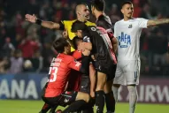 El “Pulguita” deslumbró en Colón con un golazo que enamoró a los fanáticos