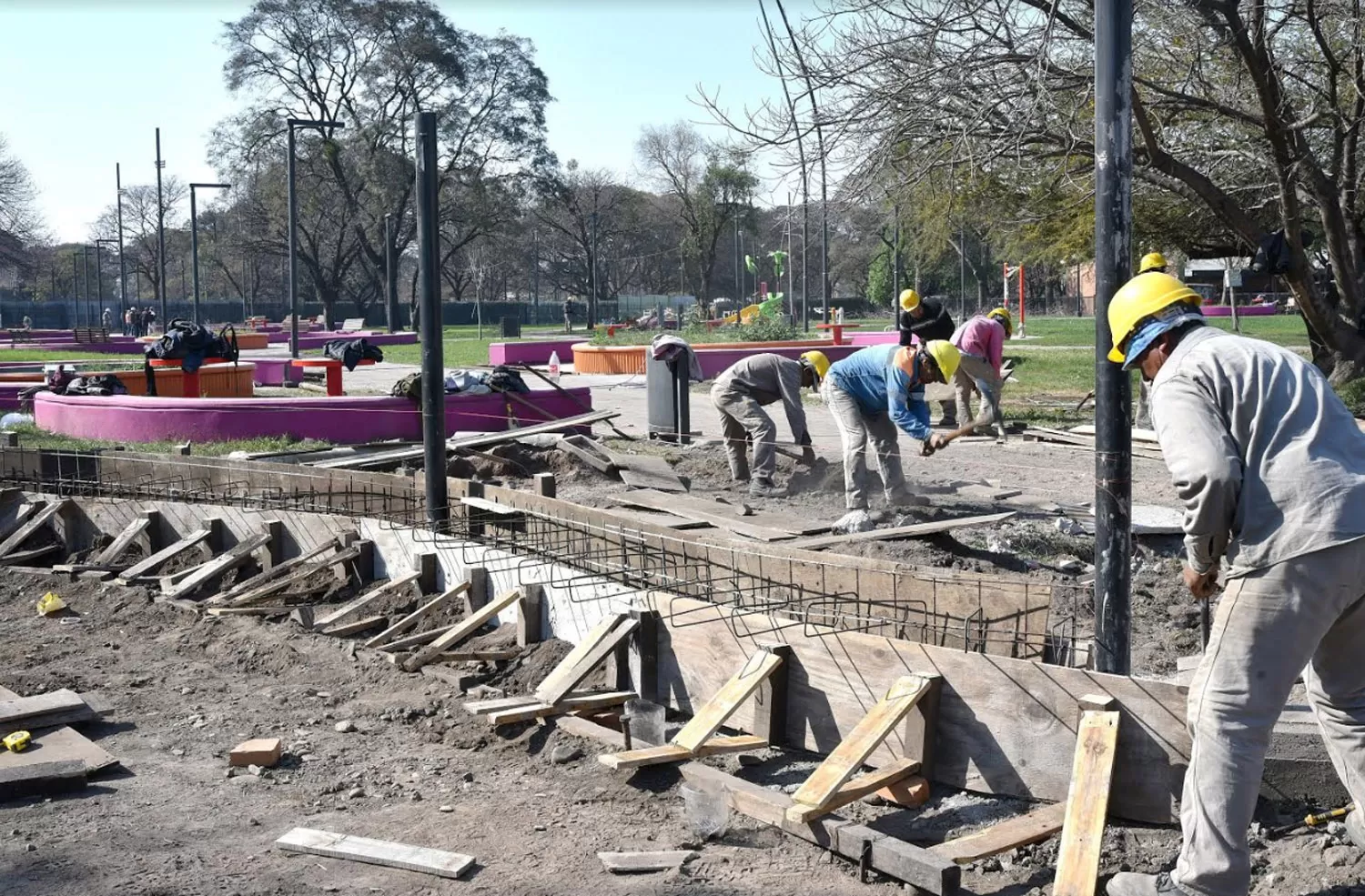 PARQUE EL PROVINCIAL. Avanzan las obras en avenida Roca.