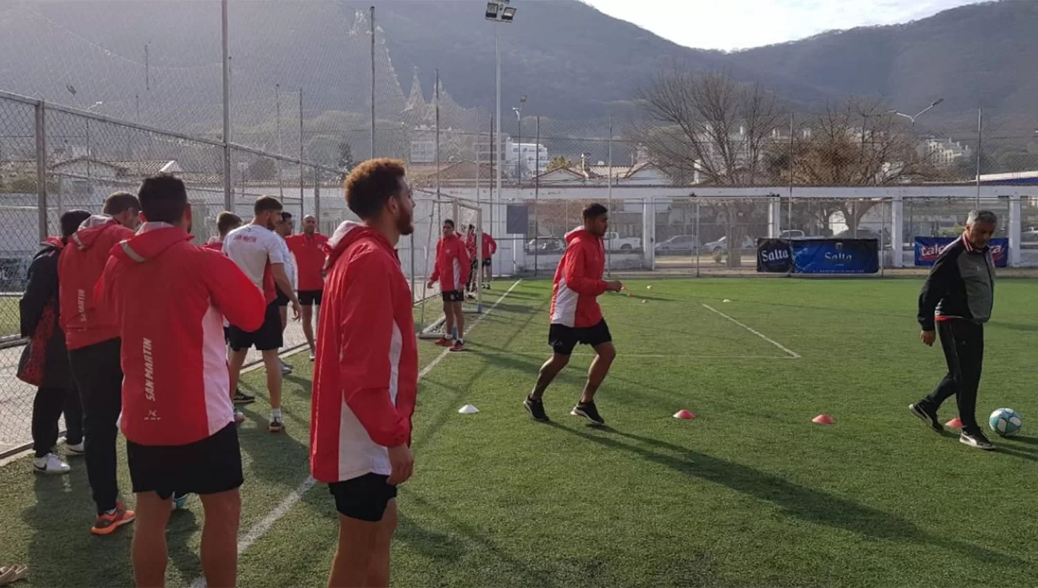 El Santo se había entrenado ayer en Salta. FOTO TOMADA DE TWITTER.COM/CASMOFICIAL