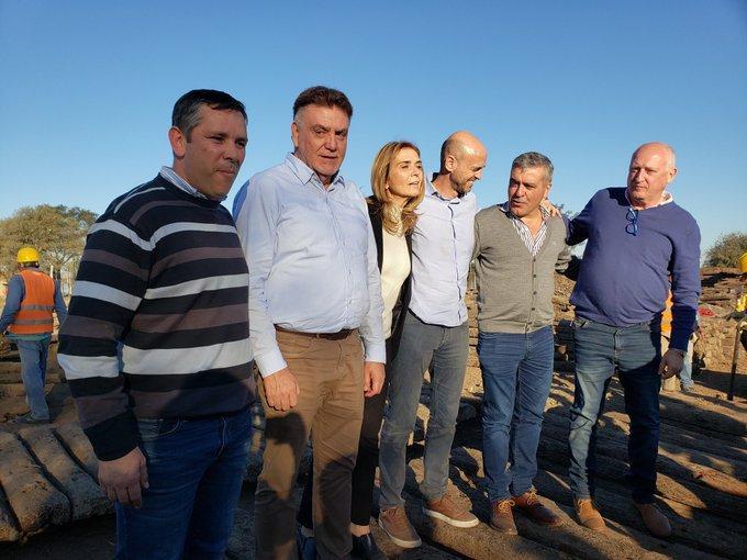 CON LA PLANA MAYOR. Gonzalo Blasco (primero a la izquierda) junto a Domingo Amaya, Silvia Elías de Pérez, Guillermo Dietrich, José Cano y José Ascárate. Foto tomada del twitter de Gonzalo Blasco.