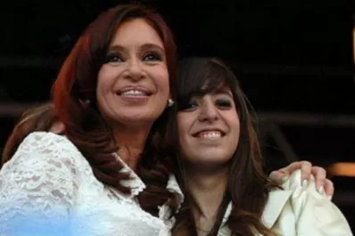 En campaña: Cristina volvió de Cuba y hará su primera aparición pública tras las PASO