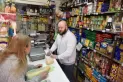 Amplían la eliminación del IVA en alimentos a todos los canales de venta