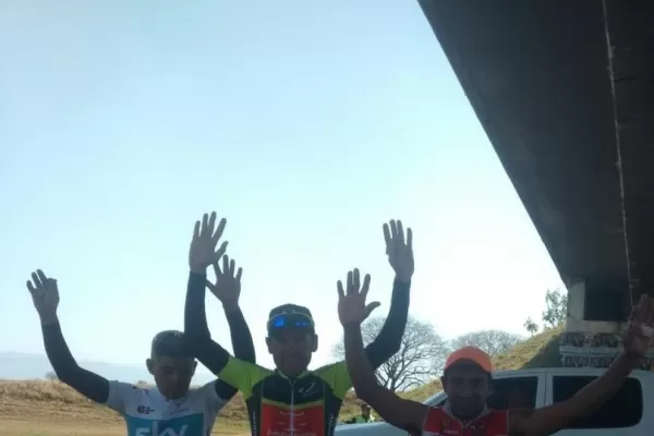 Ciclismo: Paz triunfó en la primera fecha