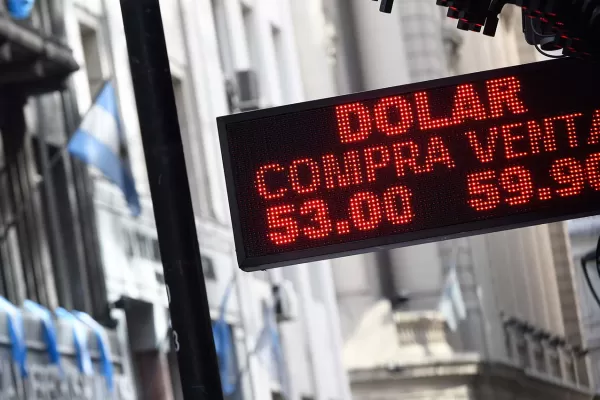 El control de cambios hizo caer el dólar a $ 58,41