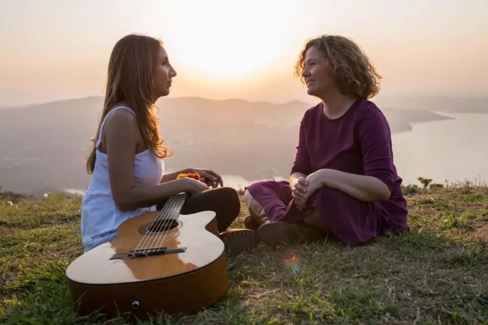 PARA COMPARTIR. Josefina Velázquez y Mariana Rodríguez harán “Subo”. PRENSA