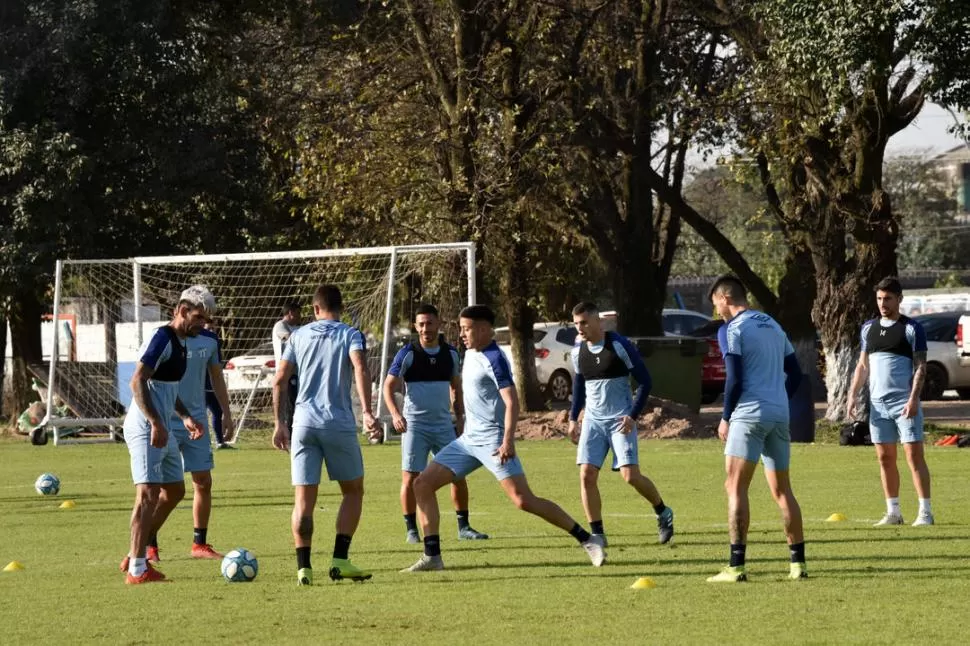 A LEVANTAR EL ÁNIMO. El plantel vuelve a entrenar hoy pensando en el partido ante Vélez, del próximo lunes desde las 21.10. El equipo tiene motivos para ser positivo luego de la eliminación ante Colón. la gaceta / foto de Ines Quinteros Orio