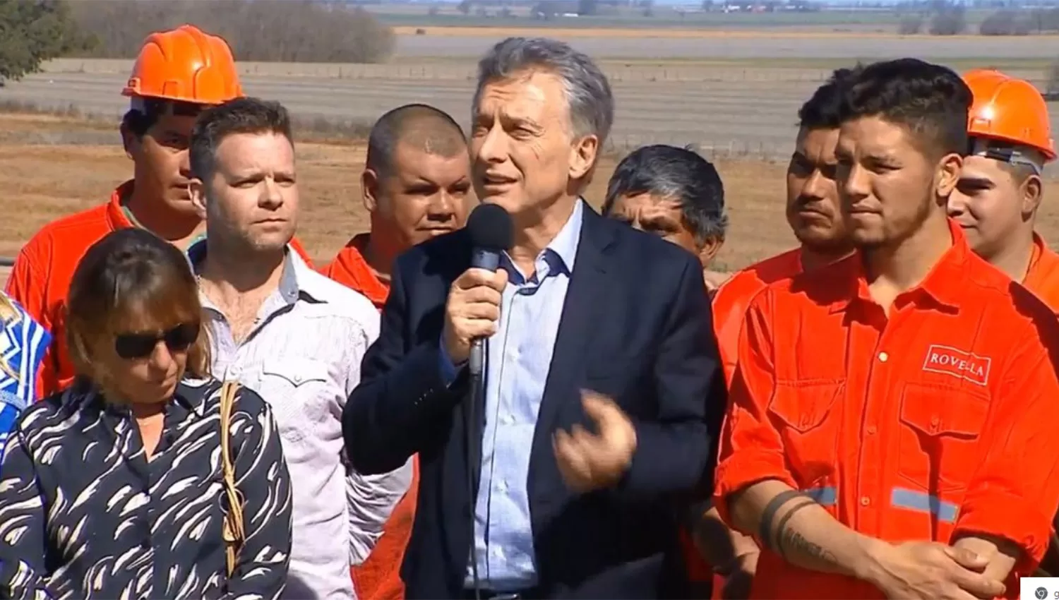 Mauricio Macri durante el recorrido de las obras en Pergamino. TÉLAM