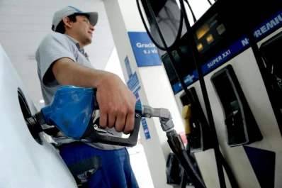 Las estaciones de servicio no aceptarán efectivo en horarios nocturnos