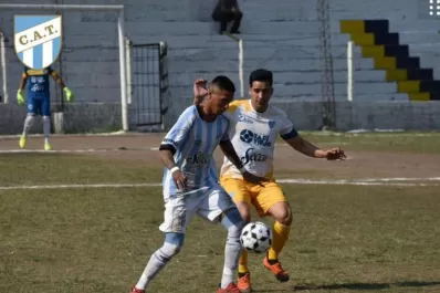 Atlético reaccionó, se trajo un buen punto de Tafí, y la cima
