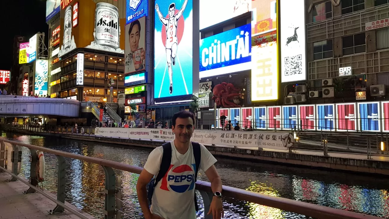 Osaka, una ciudad de negocios y de calor y humedad como Tucumán