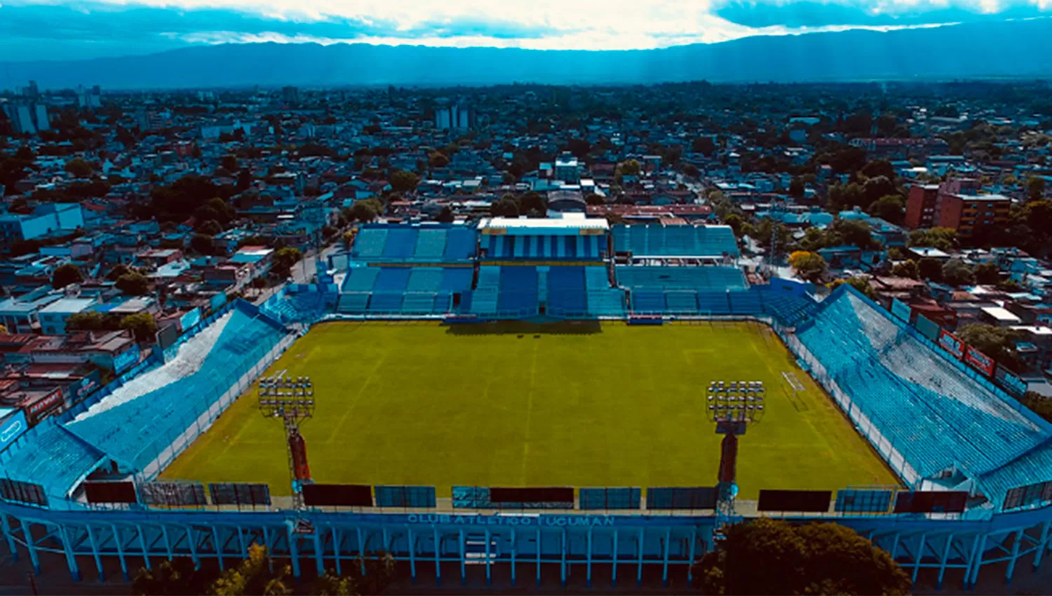 Los hinchas de Atlético podrán sonreir mañana: el decano cumple 117 años