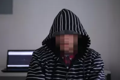 Pagó sus estudios universitarios con dinero que conseguía mediante estafas informáticas