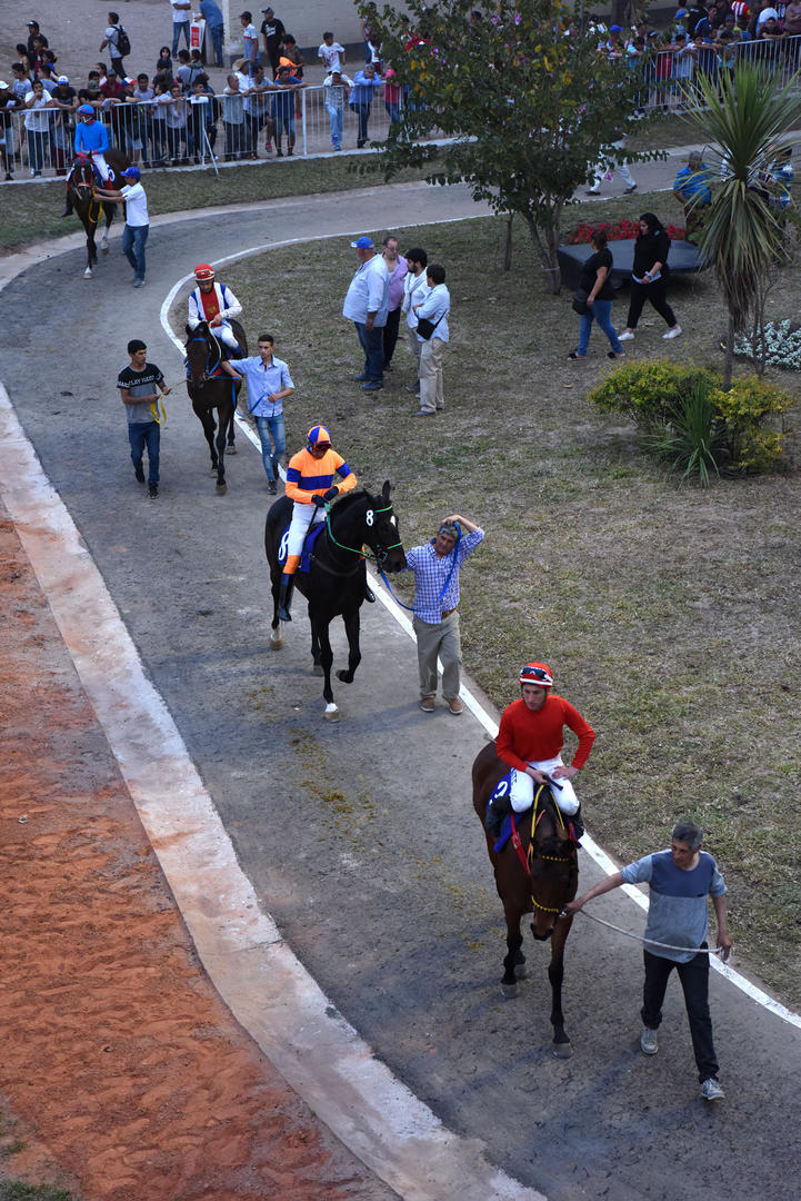 FIGURA. Gustavo Calvente triunfó en cuatro cotejos en el mitin del martes.