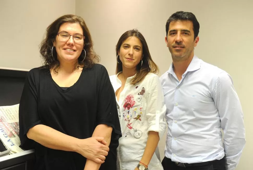 AUTORES. Florencia Gutiérrez, Lucía Santos Lepera y Leandro Lichtmajer investigaron los orígenes del peronismo. la gaceta / foto de hector peralta