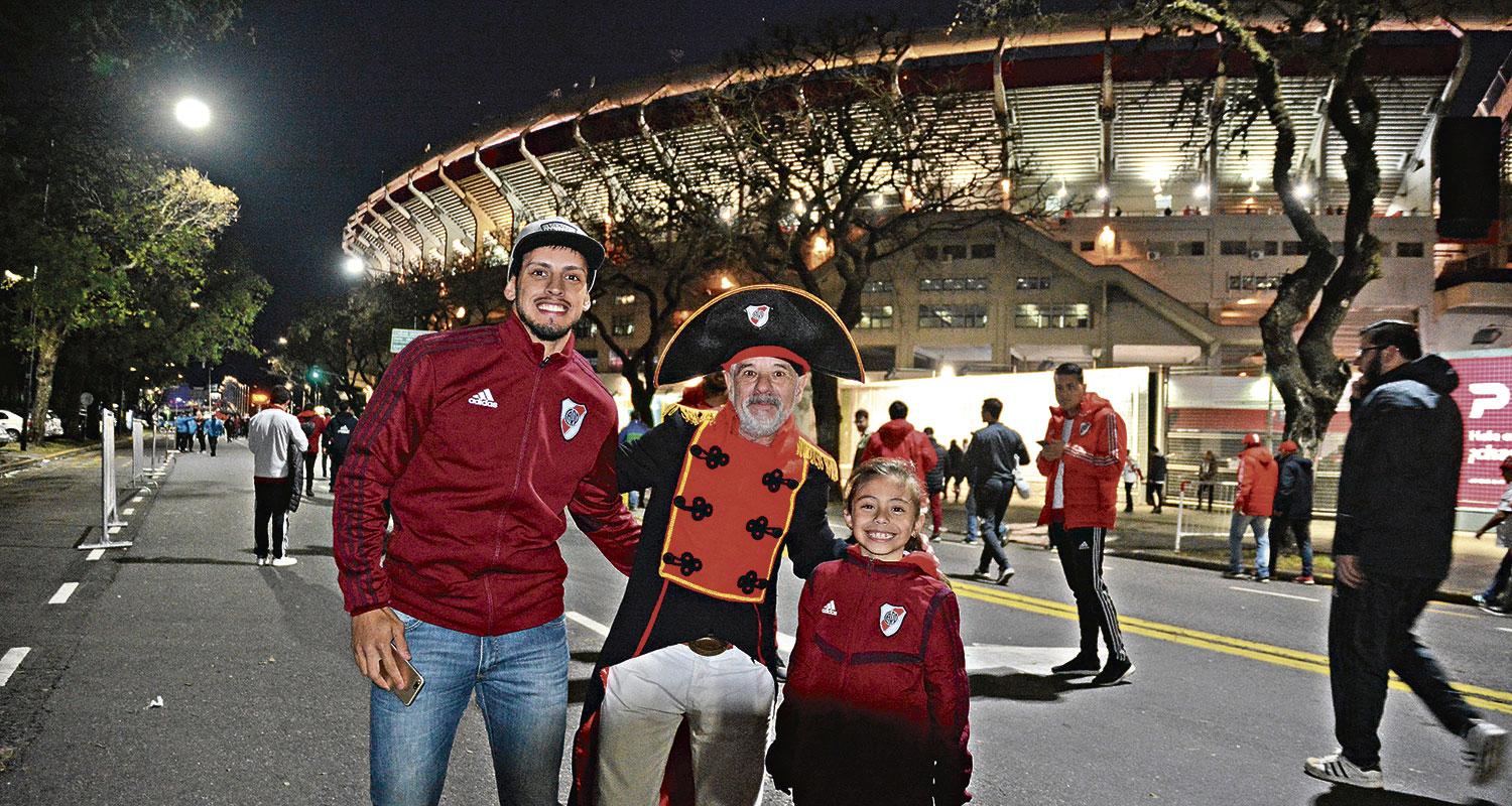 El superclásico brilló en la noche