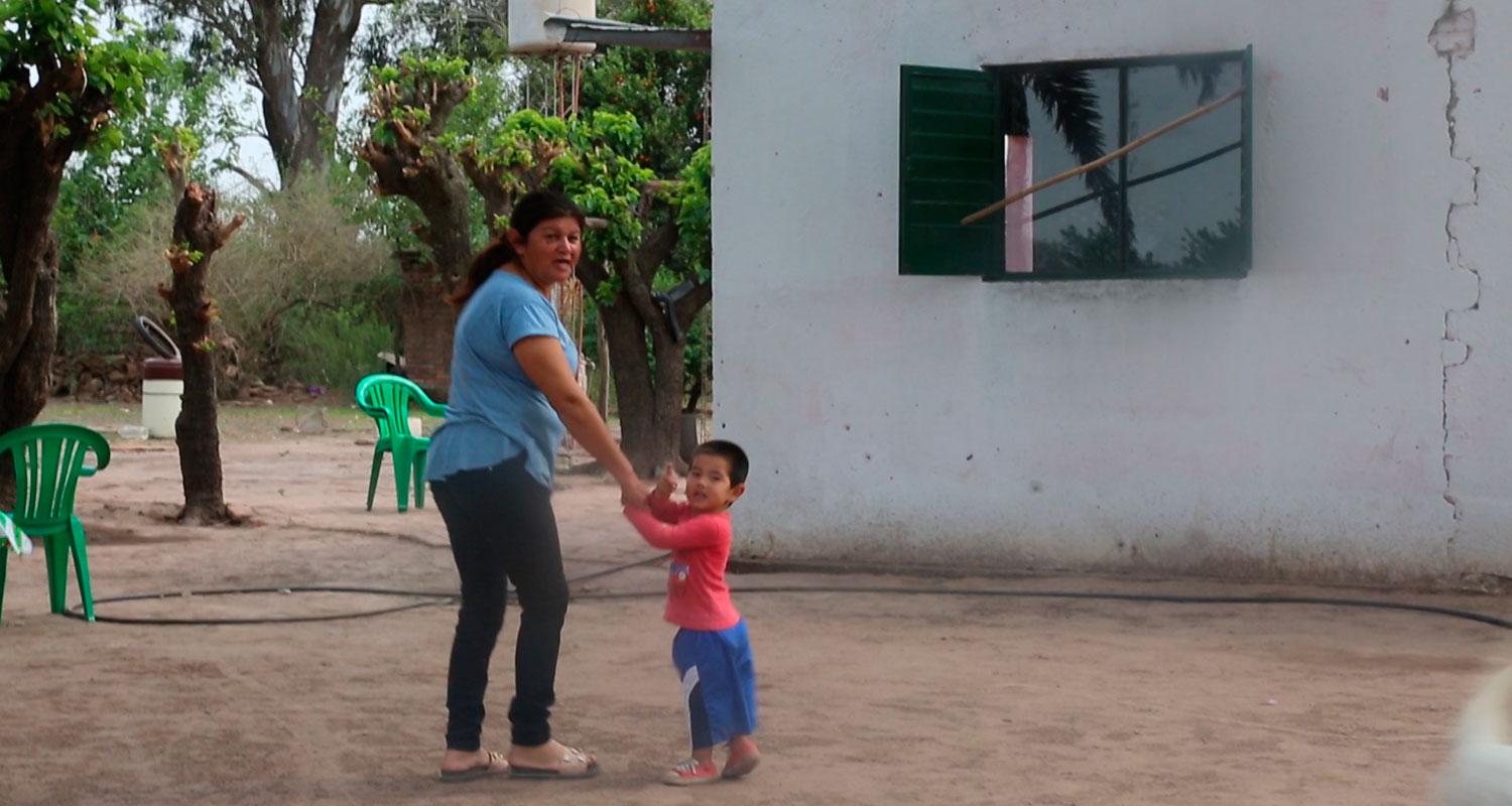“Destino la mitad de mi sueldo a pagar los medicamentos”