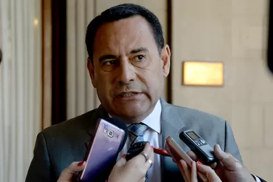 El legislador Amado, blanco de otra fake-news