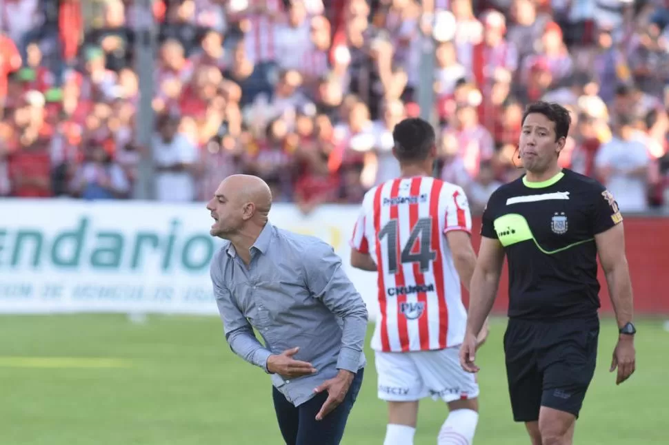 EN EL DETALLE. Orsi consideró como positivo la media de gol que ostenta San Martín en la actual temporada de la Primera Nacional (1,5 por partido), aunque vinculado a una defensa sólida y a un arco en cero. la gaceta / FOTO de DIEGO ARAOZ