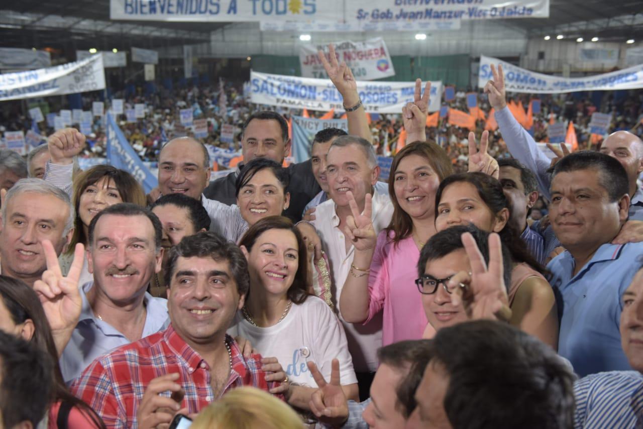 Manzur y Jaldo con la dirigencia peronista en Aguilares.