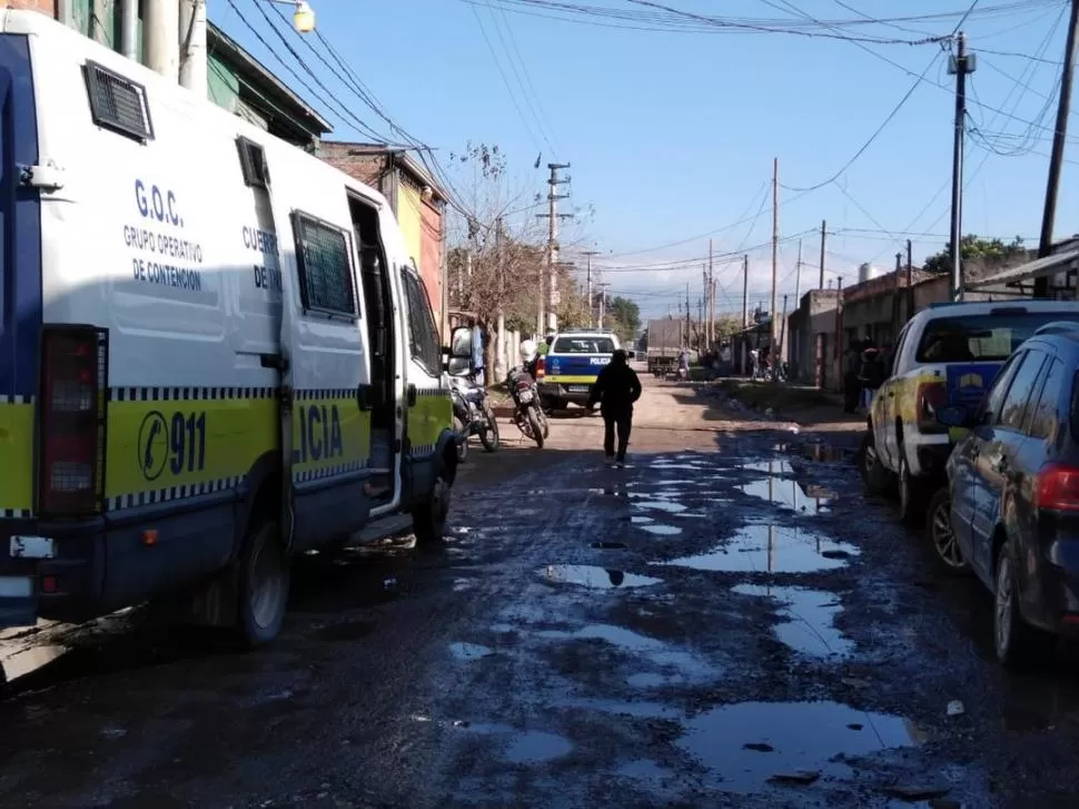 OPERATIVO. La Policía detuvo el jueves a uno de los integrante de la banda. credito