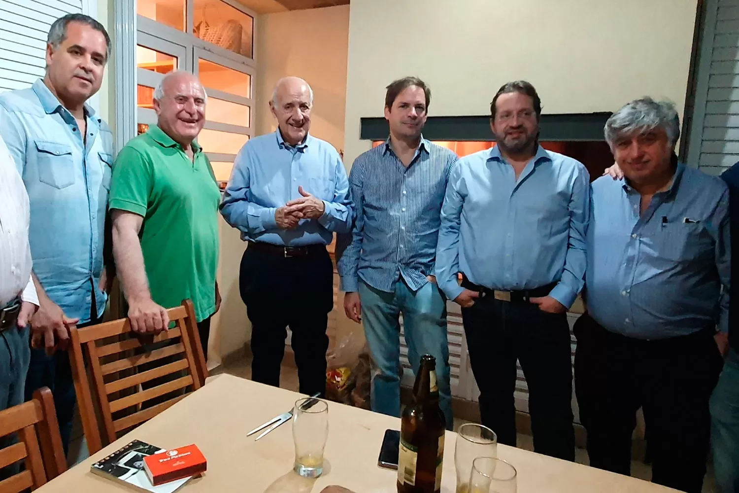 MENÚ. Lavagna visitó el sábado al gobernador de Santa Fe, Miguel Lifschitz, quien lo agasajó con un asado. FOTO DEL TWITTER DE @RLAVAGNA